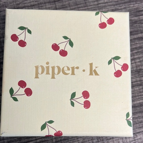 Piper K | Red & Gold Shell Earrings - Picture 2 of 6